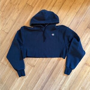 Champion Women's Black Hoodie Sweater